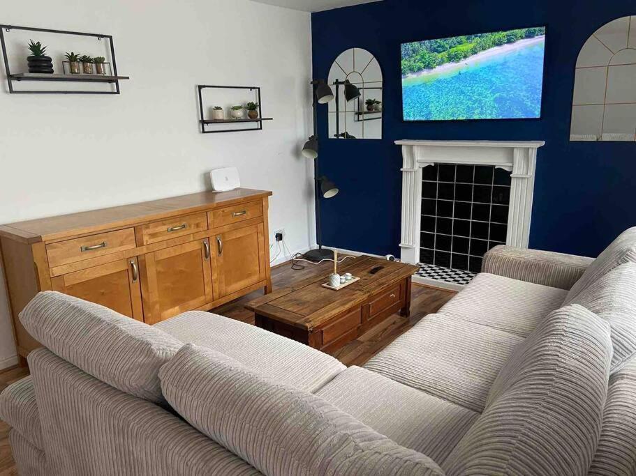 Manchester - Eccles - Business - Contractors - Families - Discounts Available Esterno foto